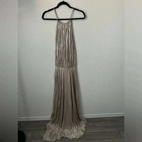 ALEXIS Scoop Neck Long Metallic Gown - S - Picture 2 of 7